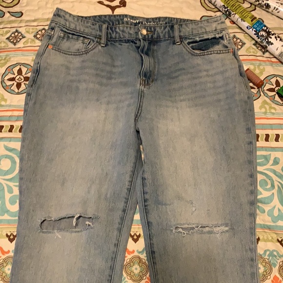 Cropped boyfriend jeans, size 12. - Picture 3 of 4
